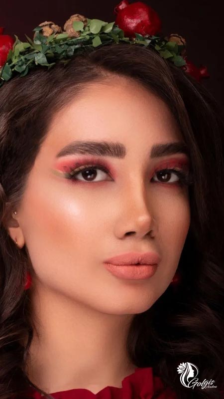 آرایش ملایم و دخترانه یلدایی 1404